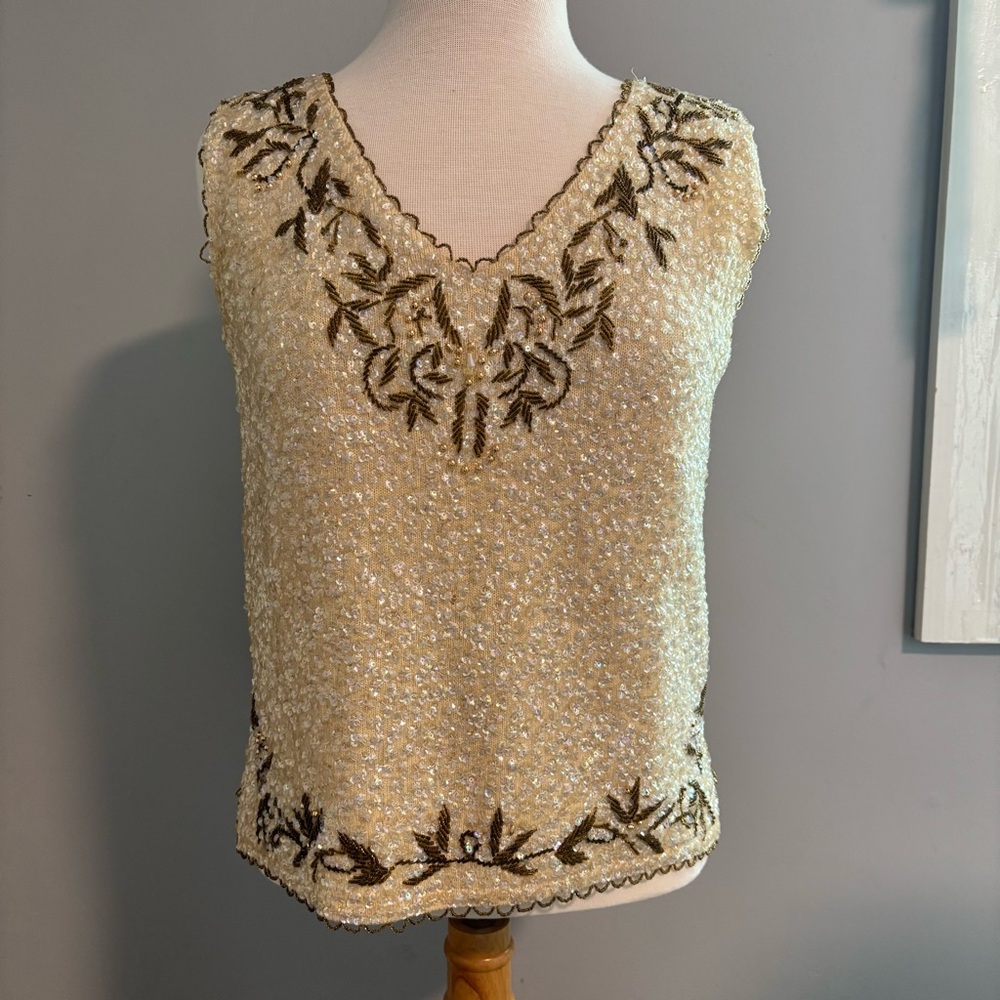 Vintage 50/60’s Women’s Gol Sequins and Beadwork Floral Cocktail Shell Top